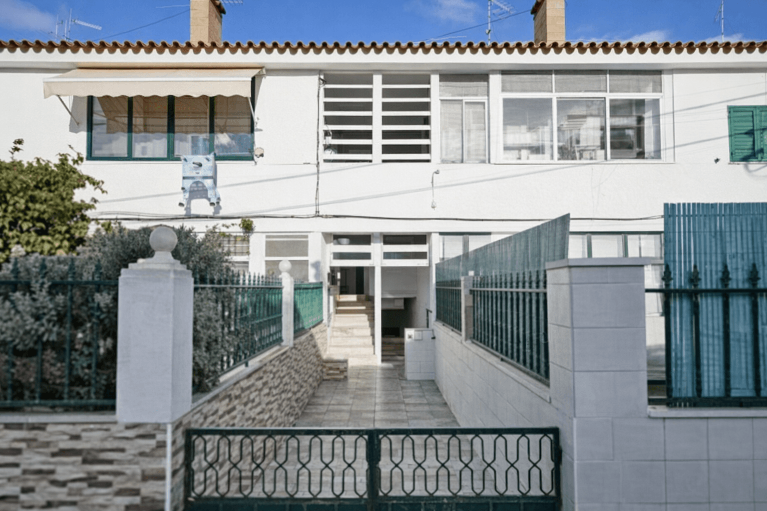 Apartamento com marquise e acesso a logradouro privado photo 1